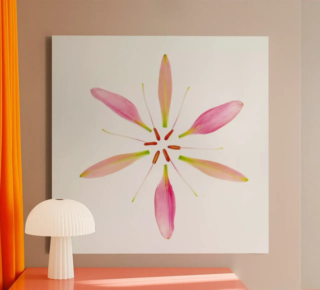 Lilly Flower canvas met Baklijst van Curious Collections by Marielle Leenders
