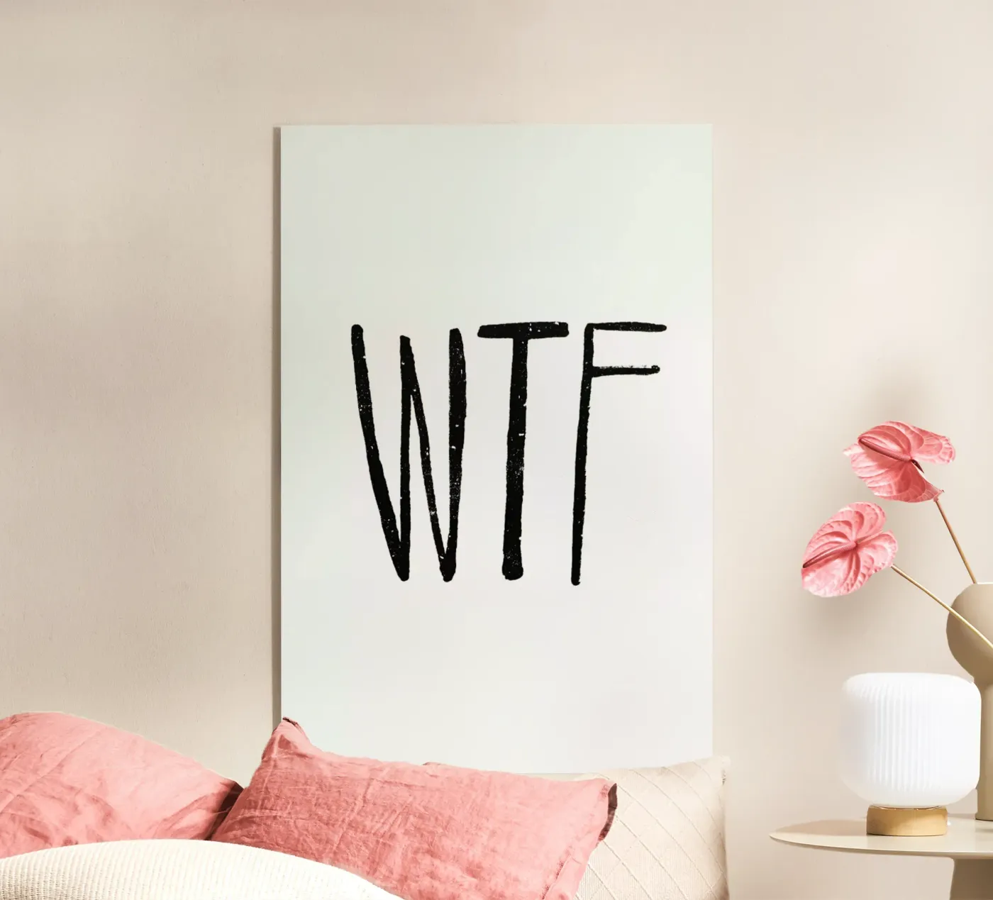 WTF plexiglas de Leah Flores