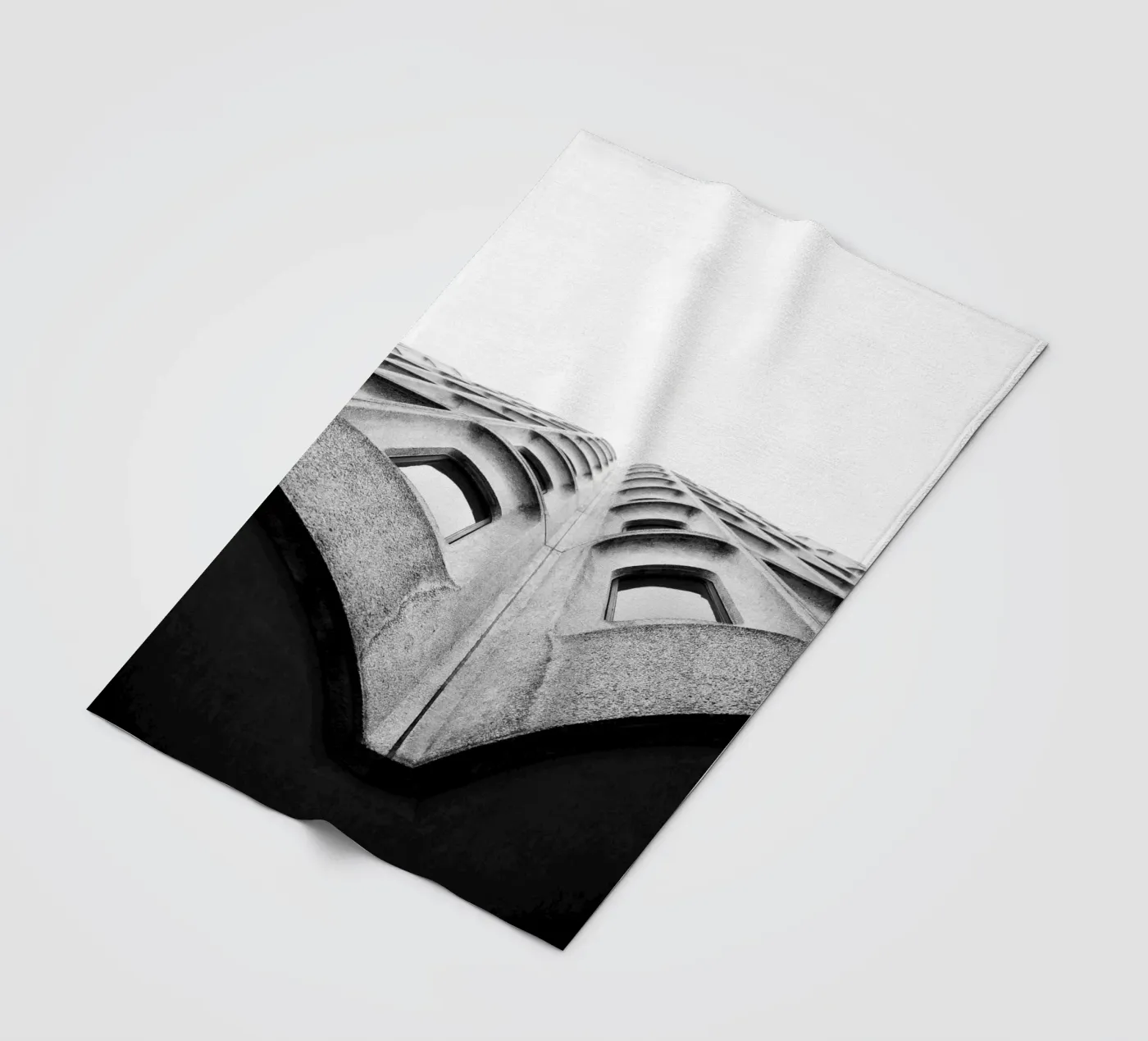 Skyscraper Fleecedecke von Jonas Klein