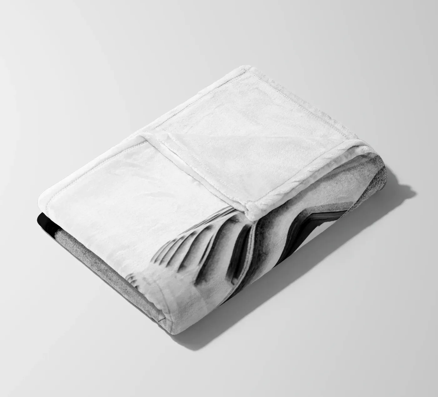 Skyscraper Fleecedecke von Jonas Klein