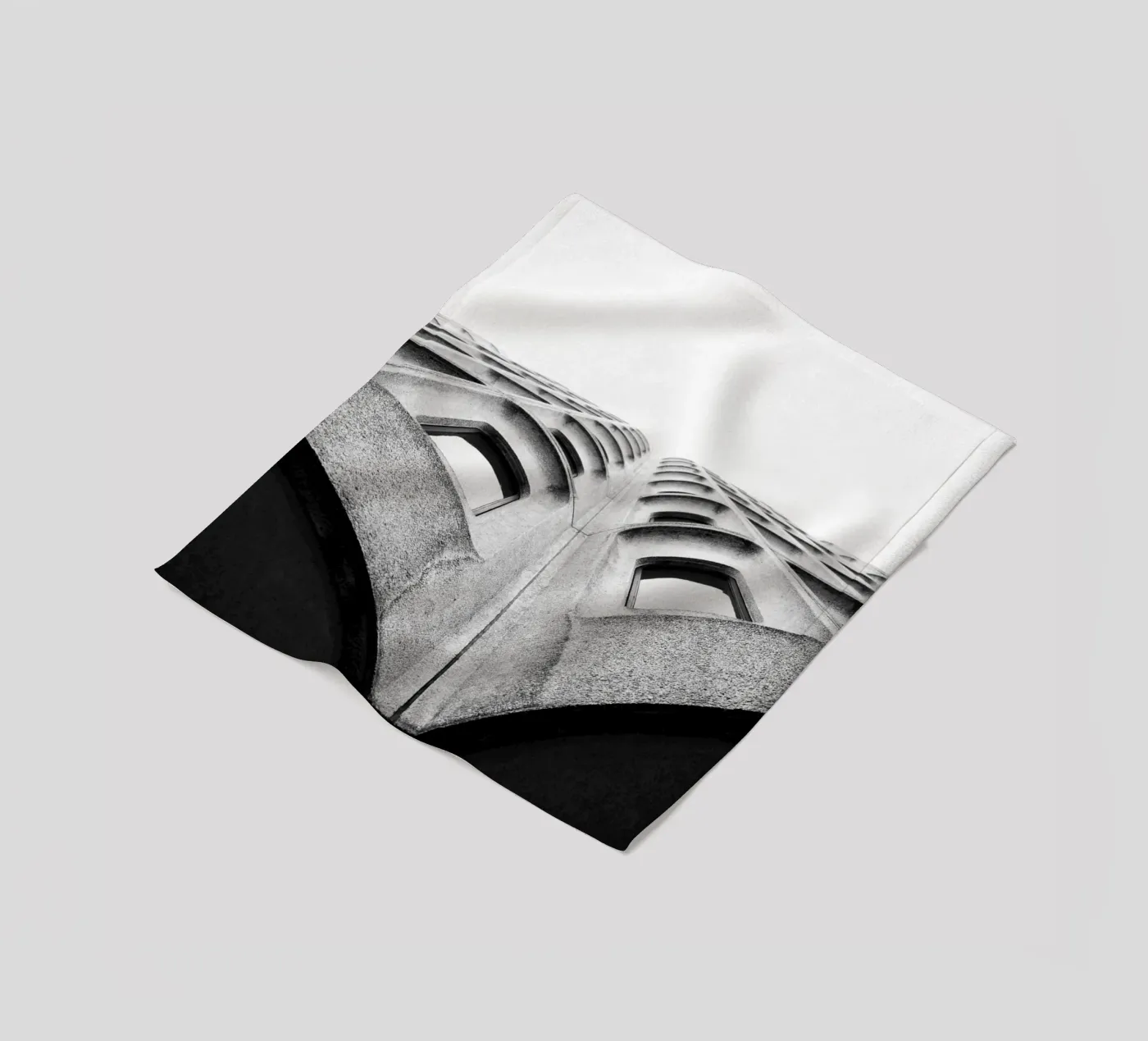 Skyscraper Fleecedecke von Jonas Klein