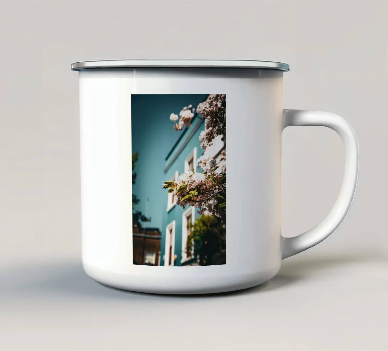 Notting Hill tazza in smalto da Jonas Klein