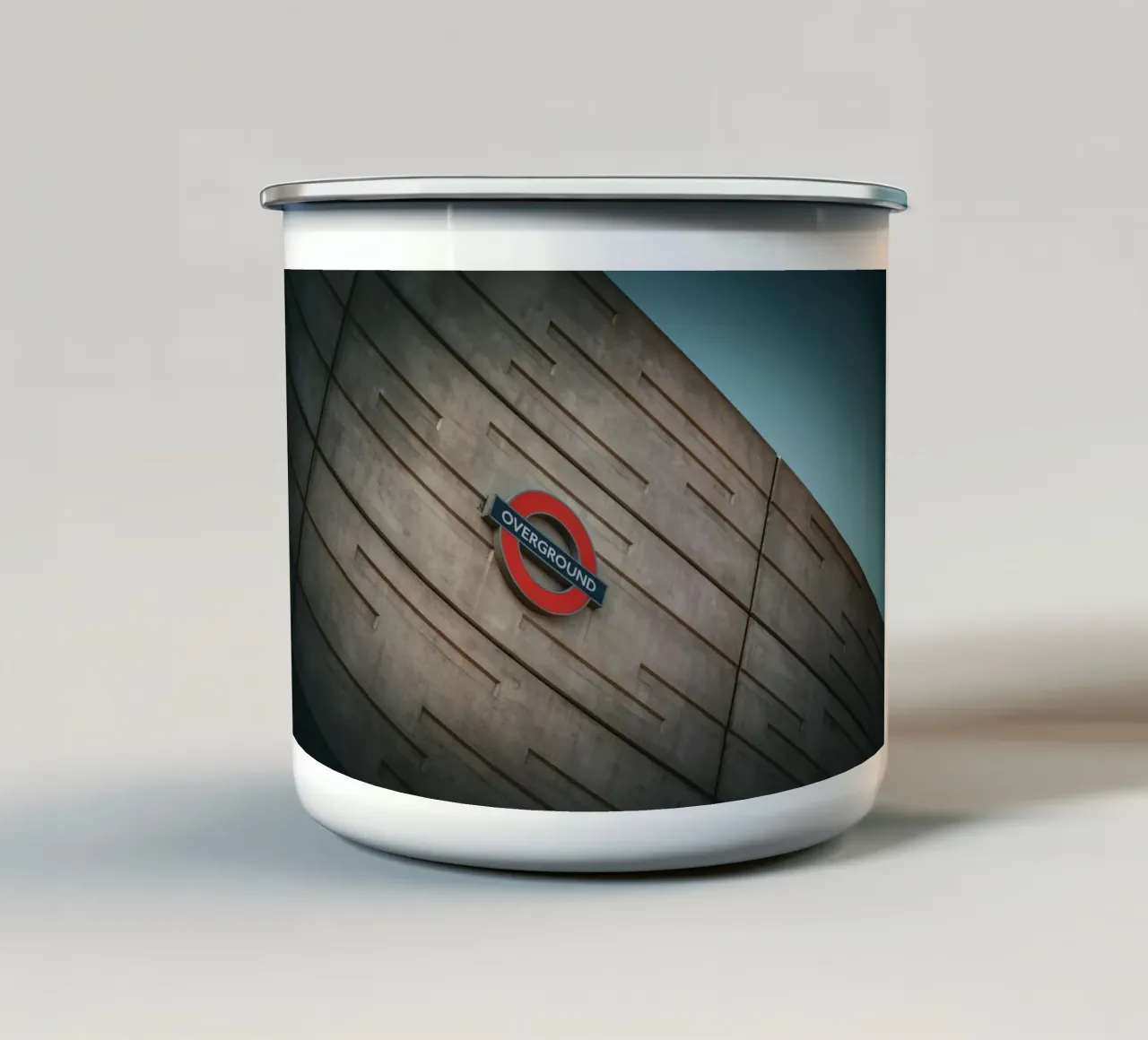 Overground tazza in smalto da Jonas Klein