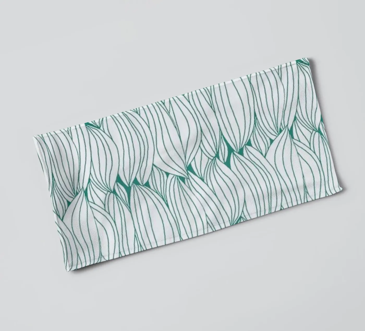 Dancing Feathers badhanddoek van Pom Graphic Design