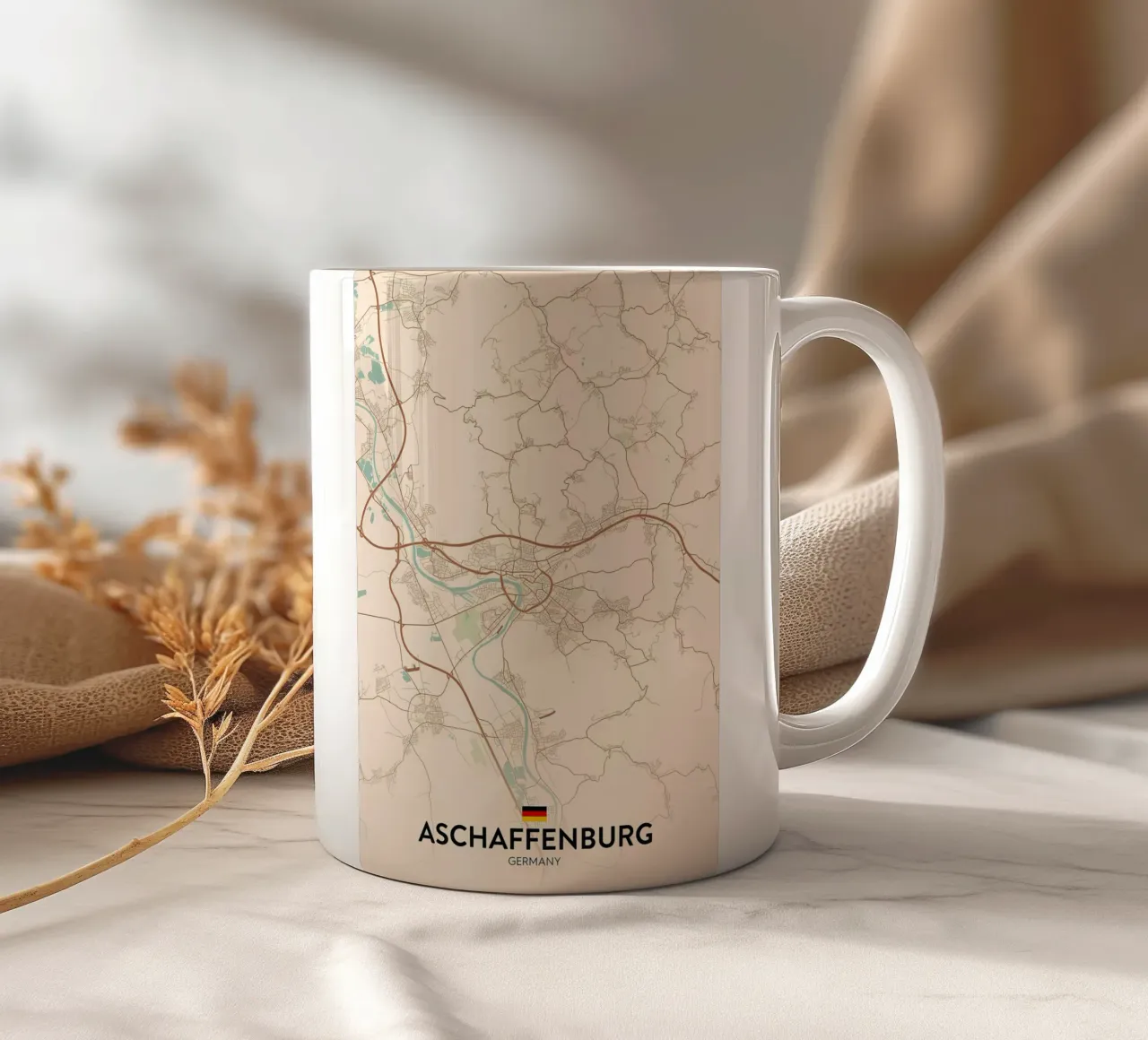 Aschaffenburg DE tazza in ceramica da Christopher Adams