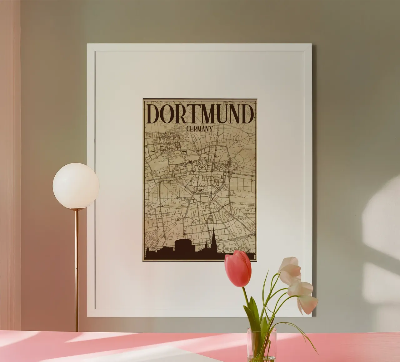 Mappa Dortmund Skyline poster con telaio in legno da Christopher Adams