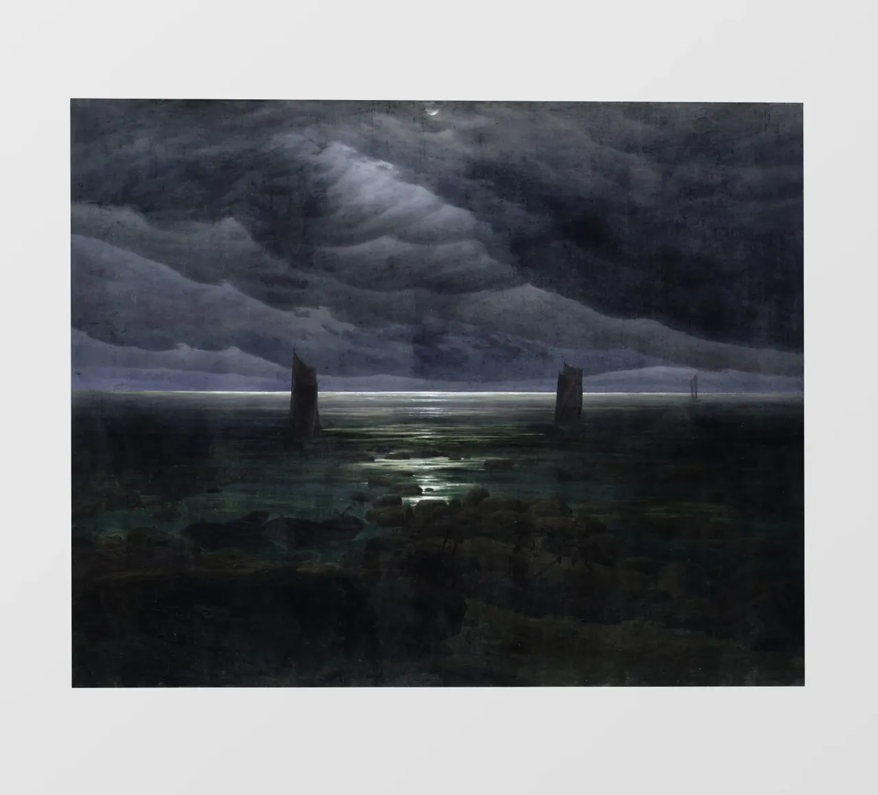 Caspar David Friedrich - Bord de mer au clair de lune papier peint photo de Timeless Artworks
