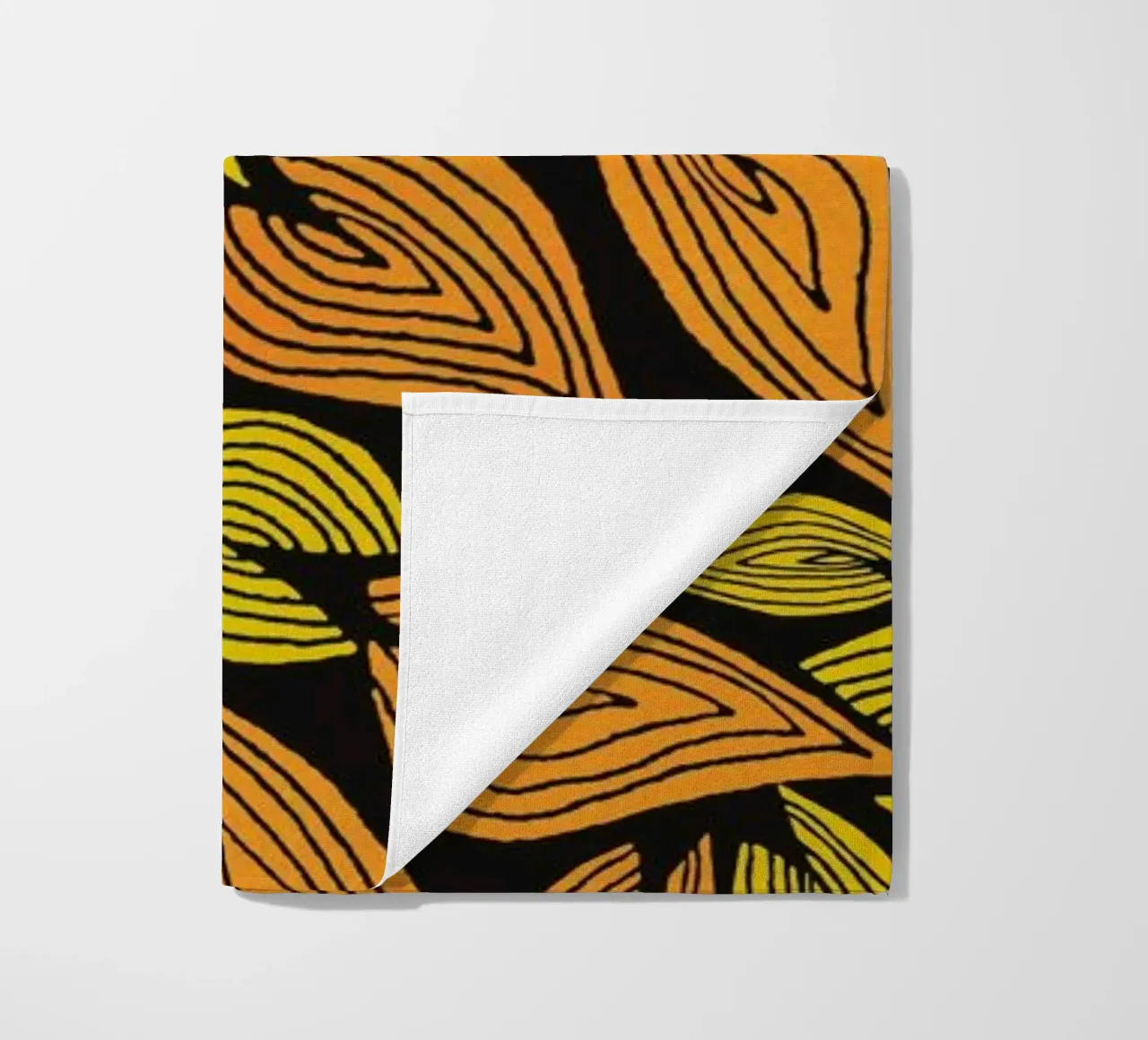 Spring Wind Strandtuch von Pom Graphic Design