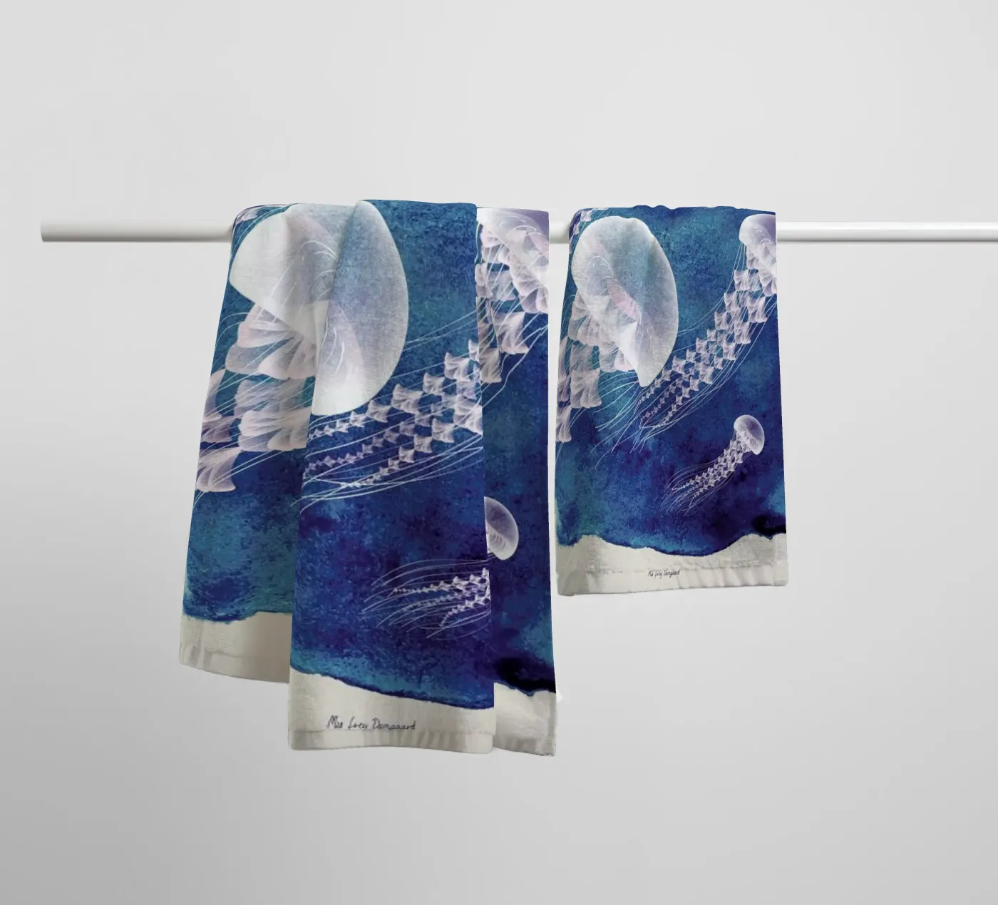 Jellyfish badhanddoek van Mie Frey Damgaard