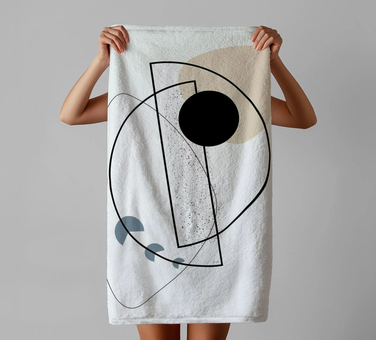 Geometric Mobile towel by Linda Gobeta