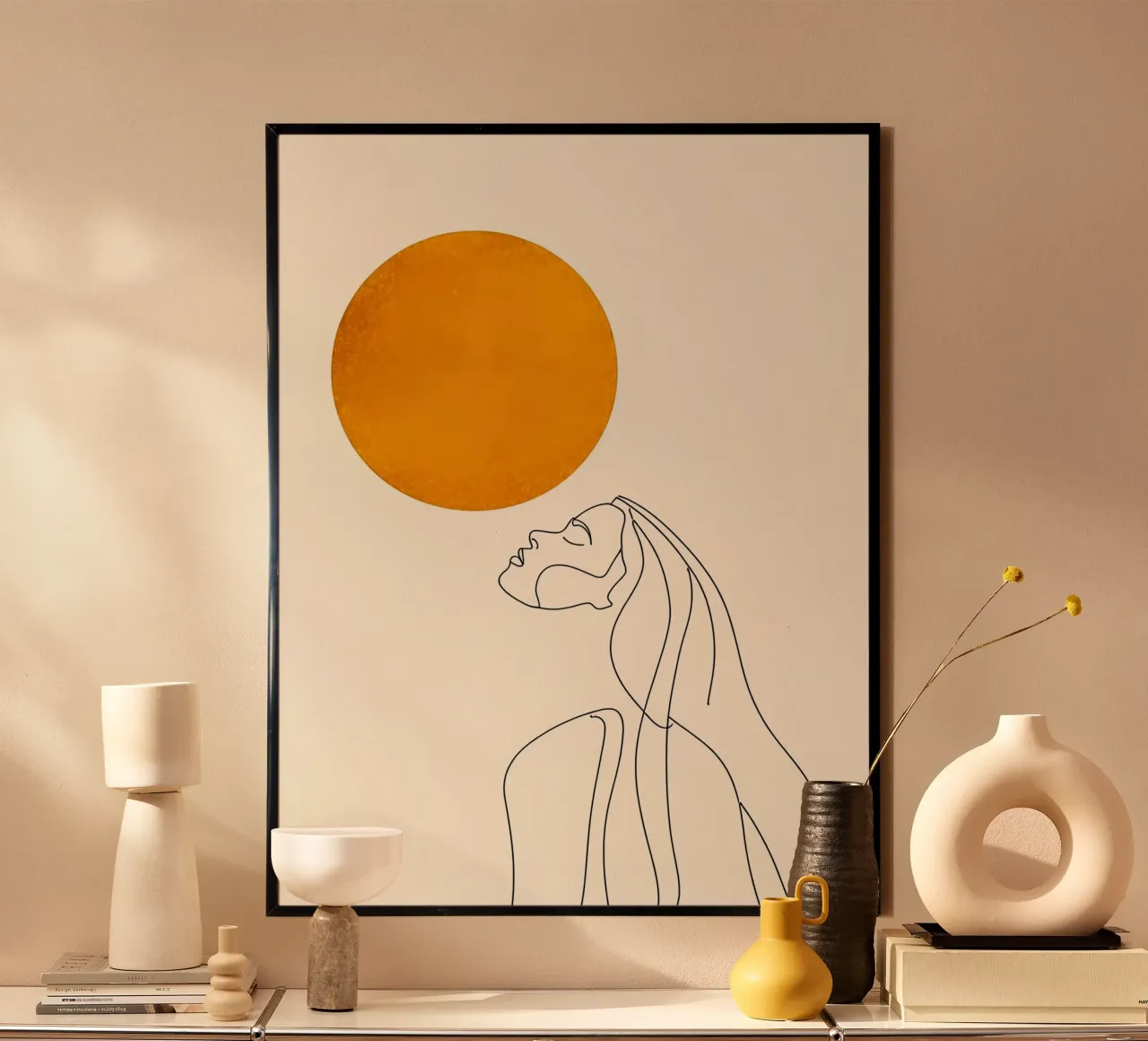 Donna e sole - Line art minimalista poster con telaio in alluminio da Viv Line Art