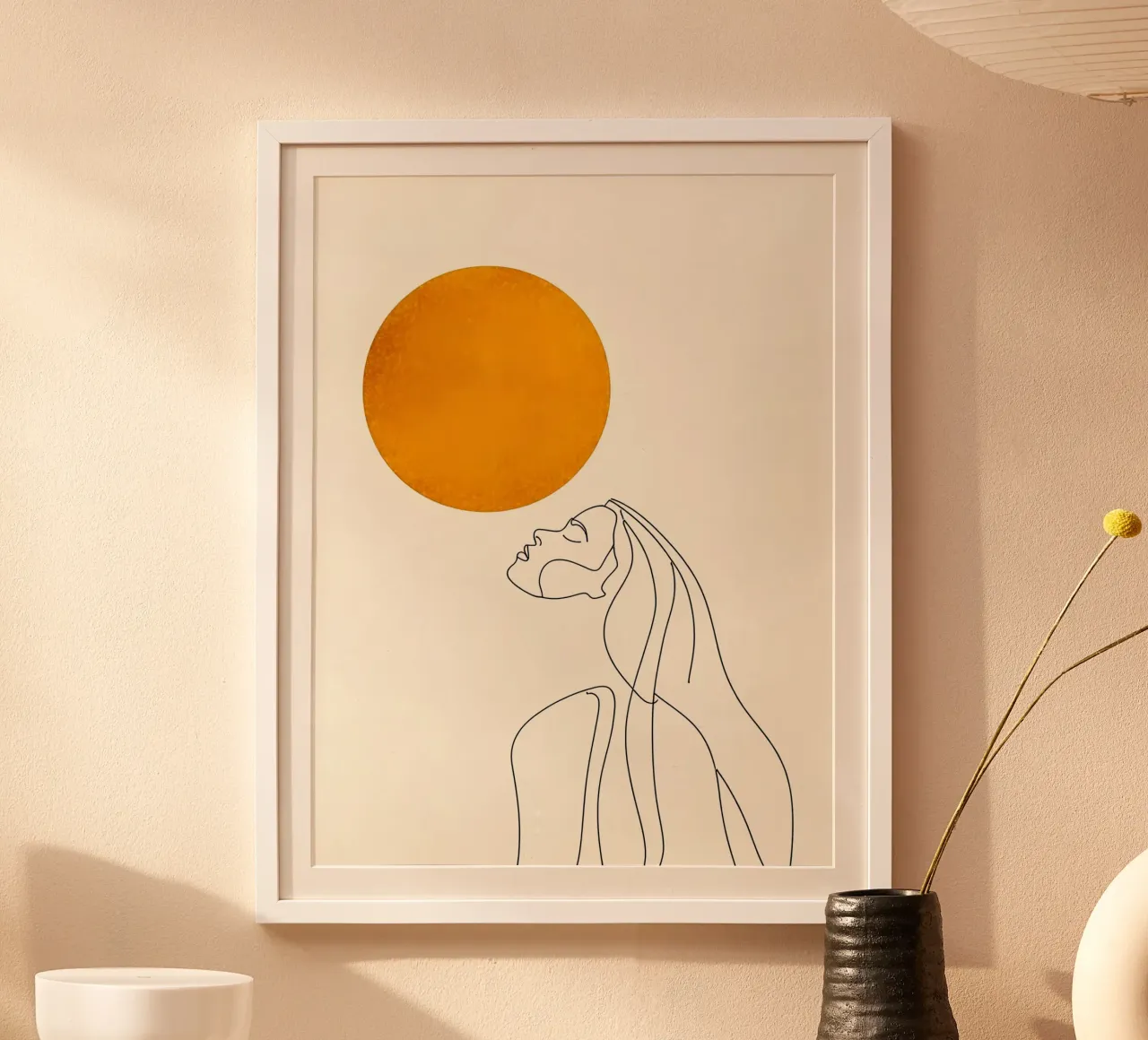 Donna e sole - Line art minimalista poster con telaio in alluminio da Viv Line Art