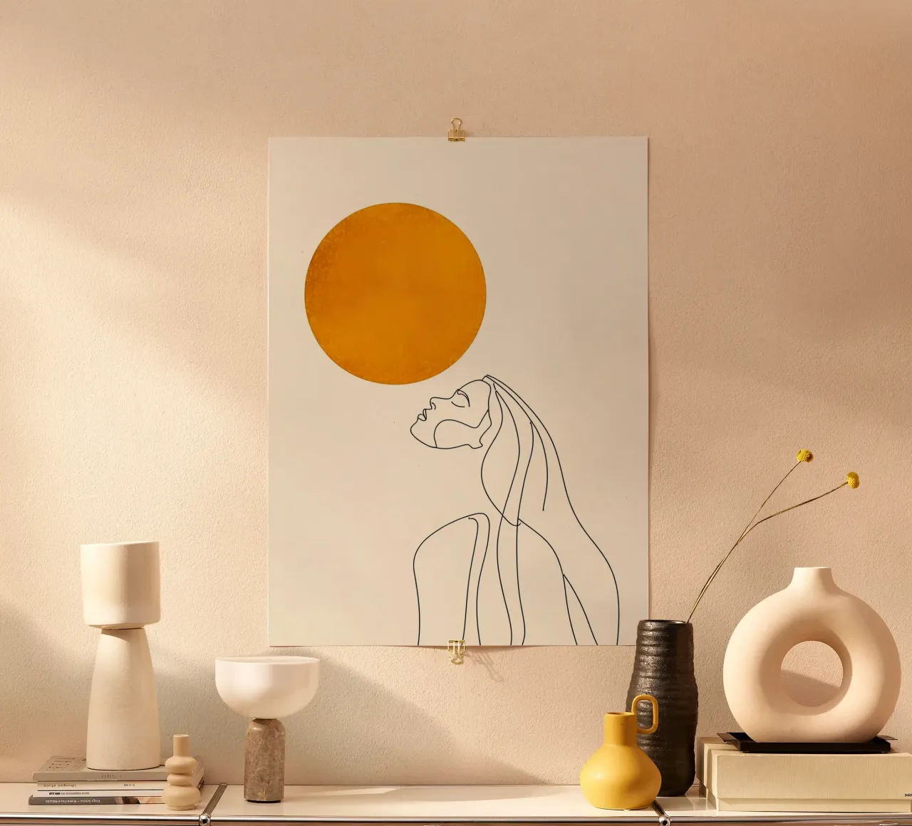 Donna e sole - Line art minimalista poster con telaio in alluminio da Viv Line Art