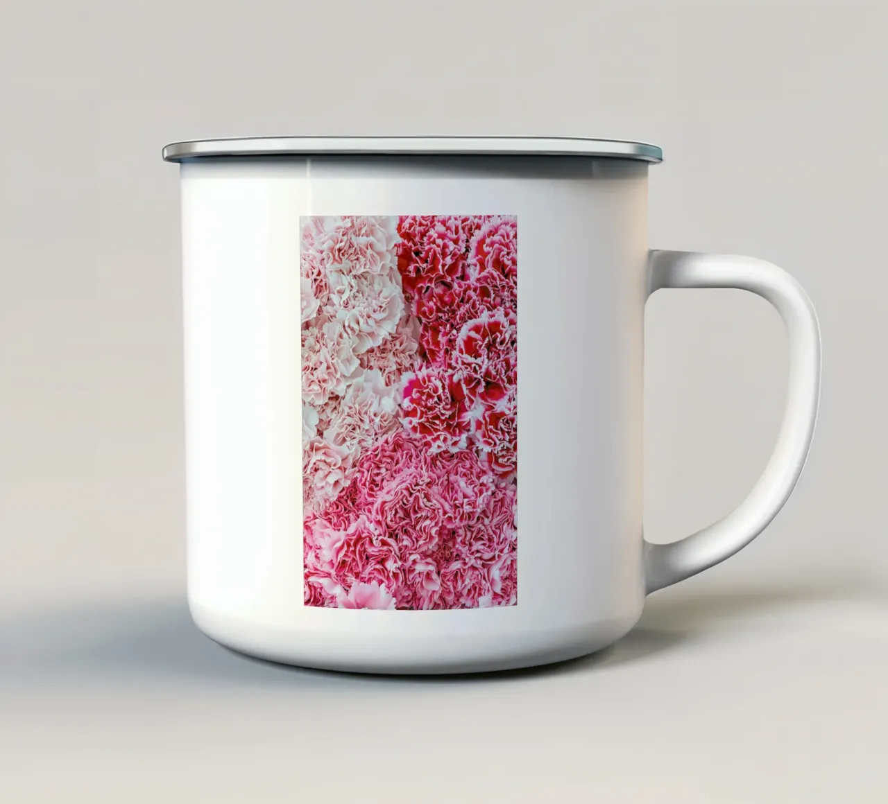Carnation Flower tazza in smalto da Curious Collections by Marielle Leenders