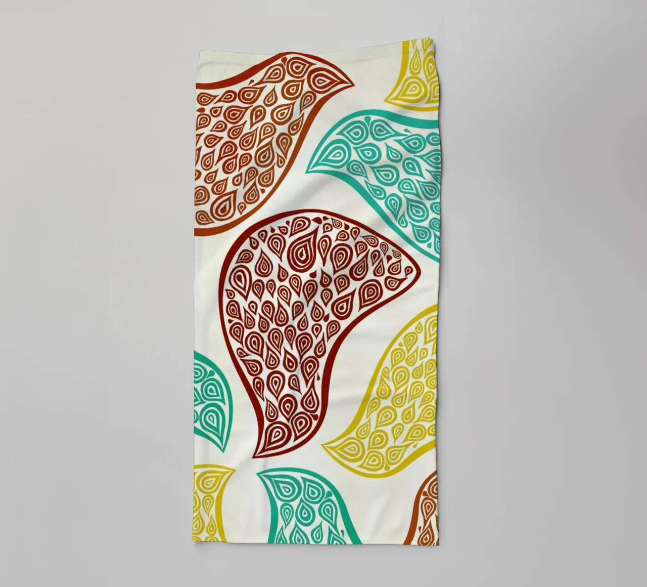 Birds In Disguise asciugamano da bagno da Pom Graphic Design