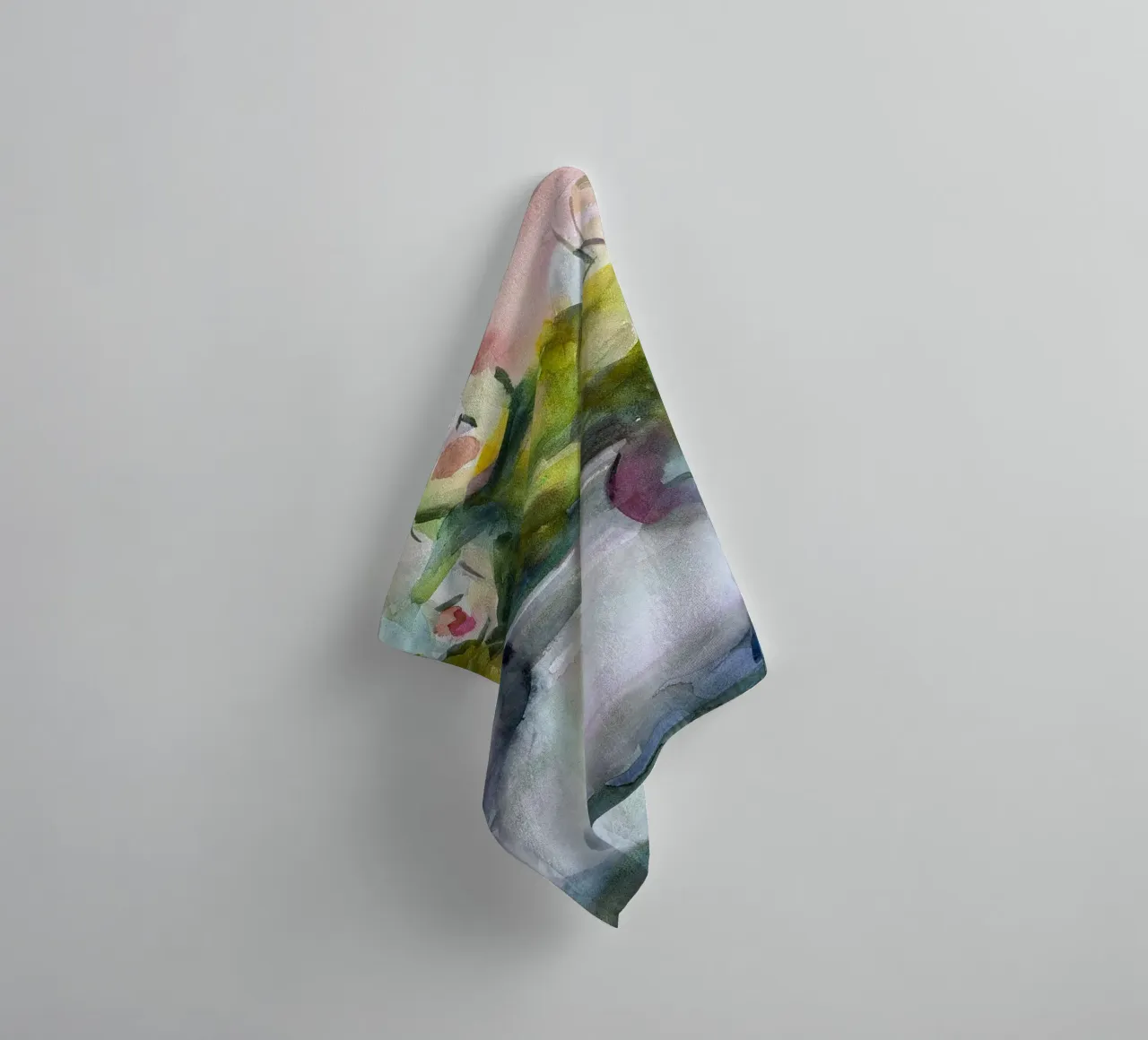 Bloom a watercolor botanical still life painting asciugamano da bagno da Stoian Hitrov