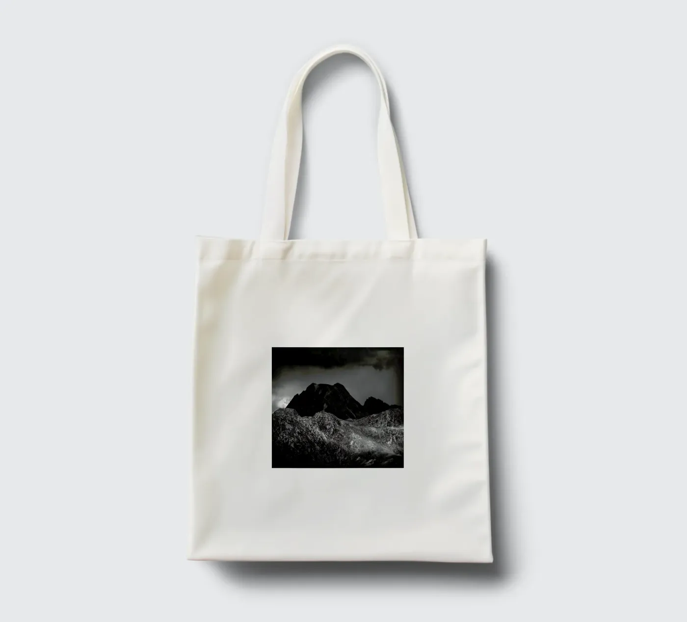 Rays tote bag by Dustin Janko