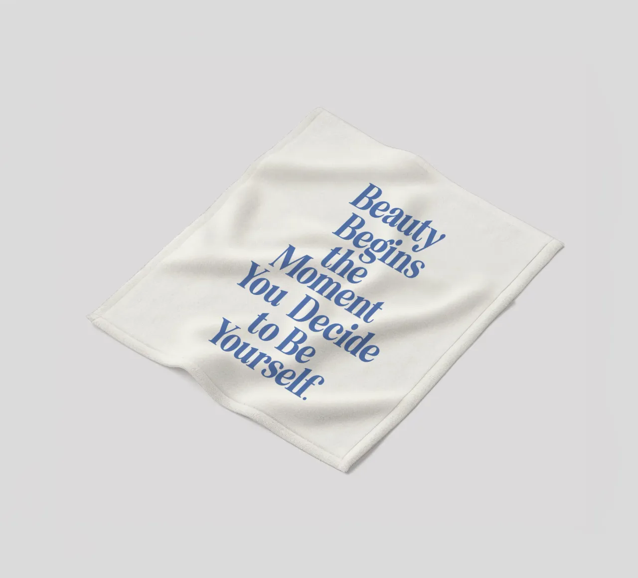 La bellezza inizia nel momento in cui si decide di essere se stessi coperta in pile da THE MOTIVATED TYPE