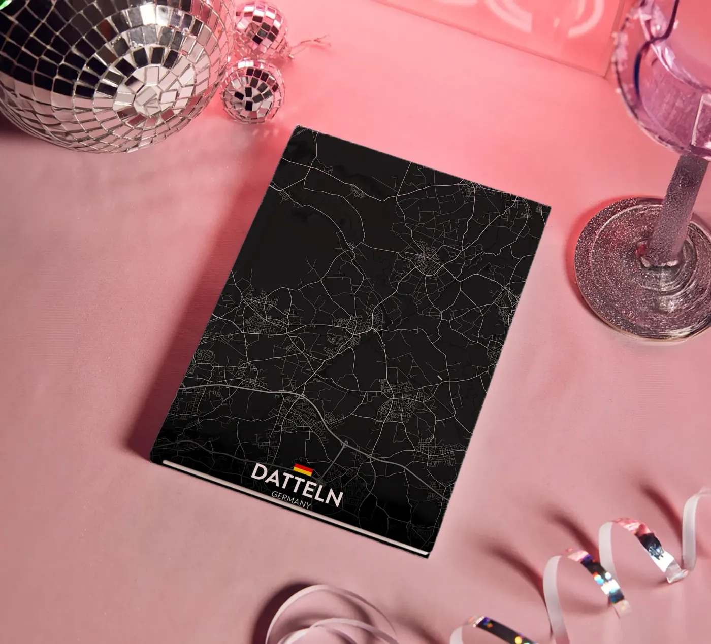 Dates DE Notizbuch von Christopher Adams