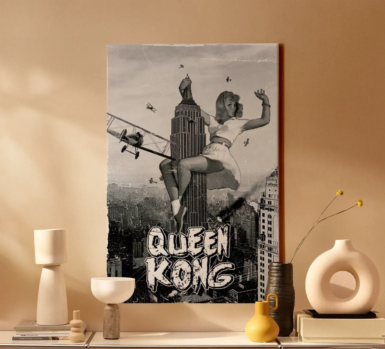 Queen Kong 2 canvas by Olivier Marchand