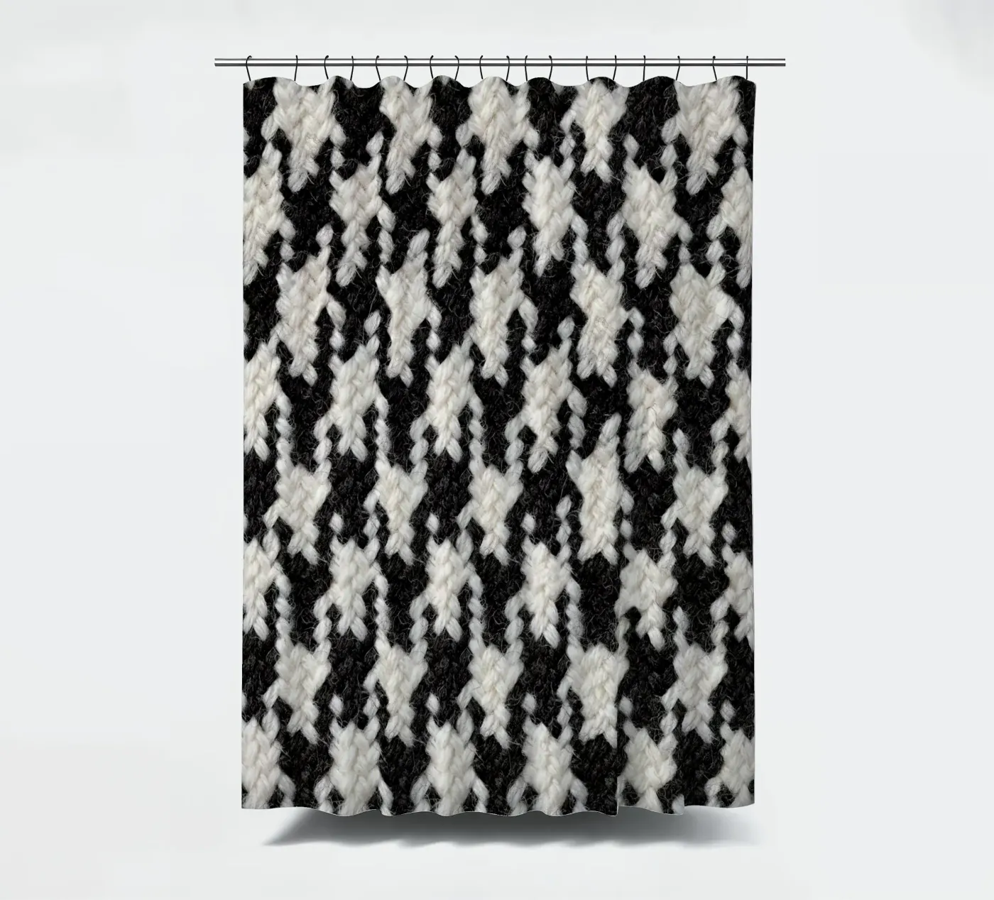 Houndstooth Pattern Duschvorhang von Curious Collections by Marielle Leenders
