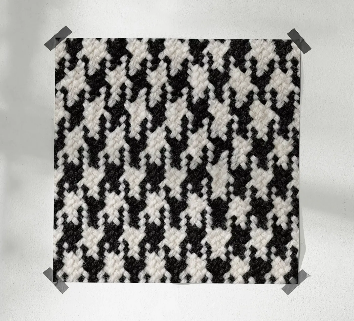 Houndstooth Pattern poster van Curious Collections by Marielle Leenders