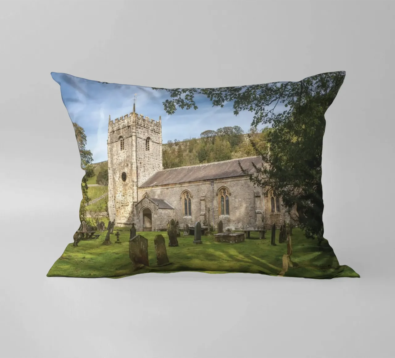 St Oswald's Church Arncliffe cuscino da Dave Hare Photography