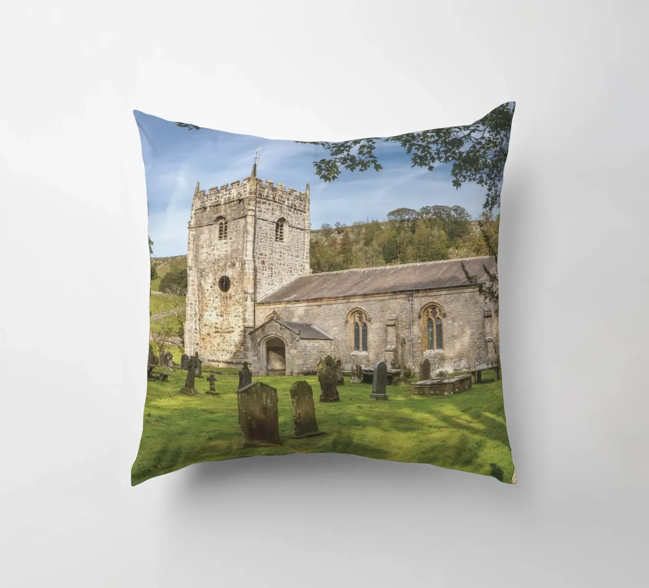 St Oswald's Church Arncliffe cuscino da Dave Hare Photography