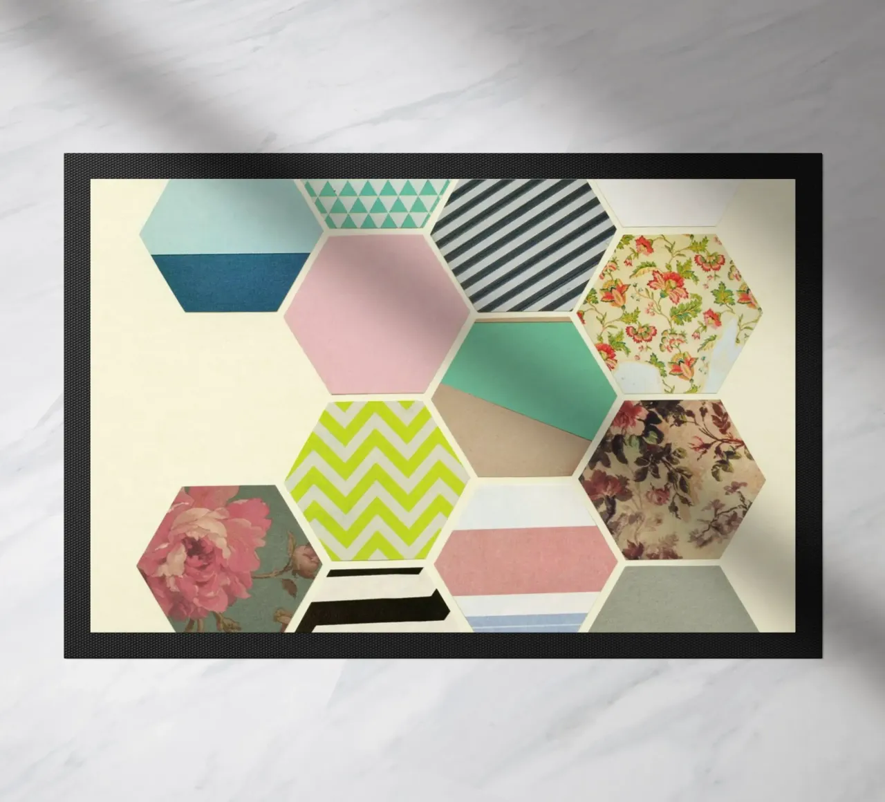 Fiori e strisce zerbino da Cassia Beck Collage