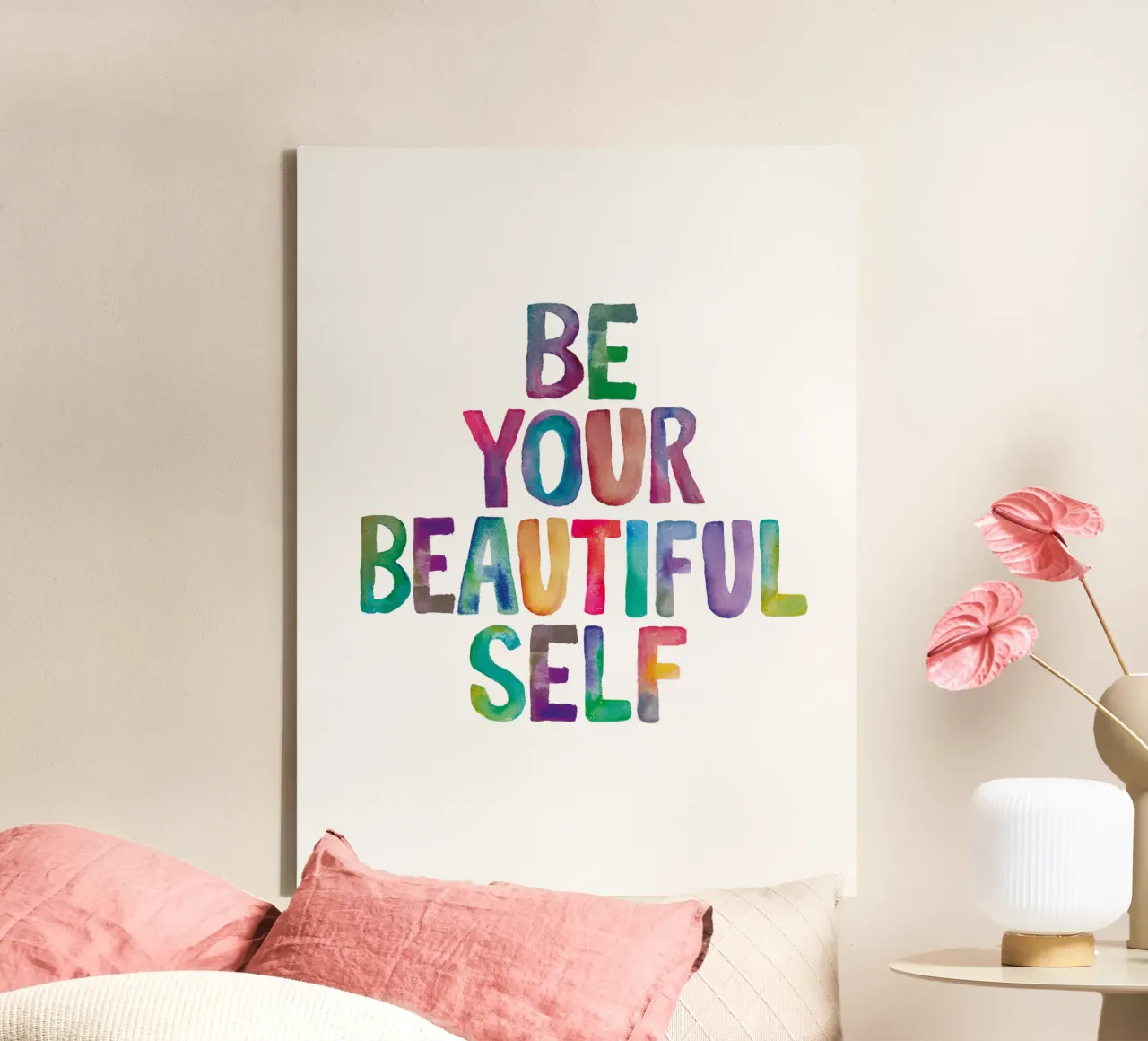 Be Your Beautiful Self - Design tipografico arcobaleno per bambini tela con Cornice a cassetta da THE MOTIVATED TYPE