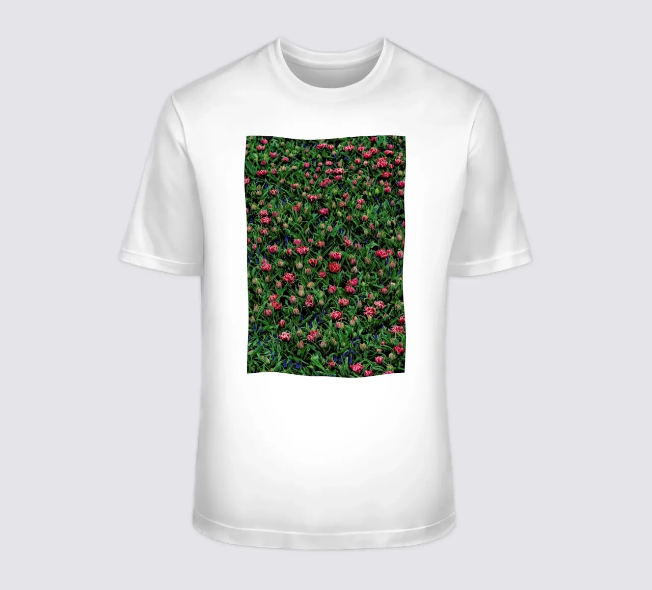 Tulip Field Pink t-shirt da Curious Collections by Marielle Leenders