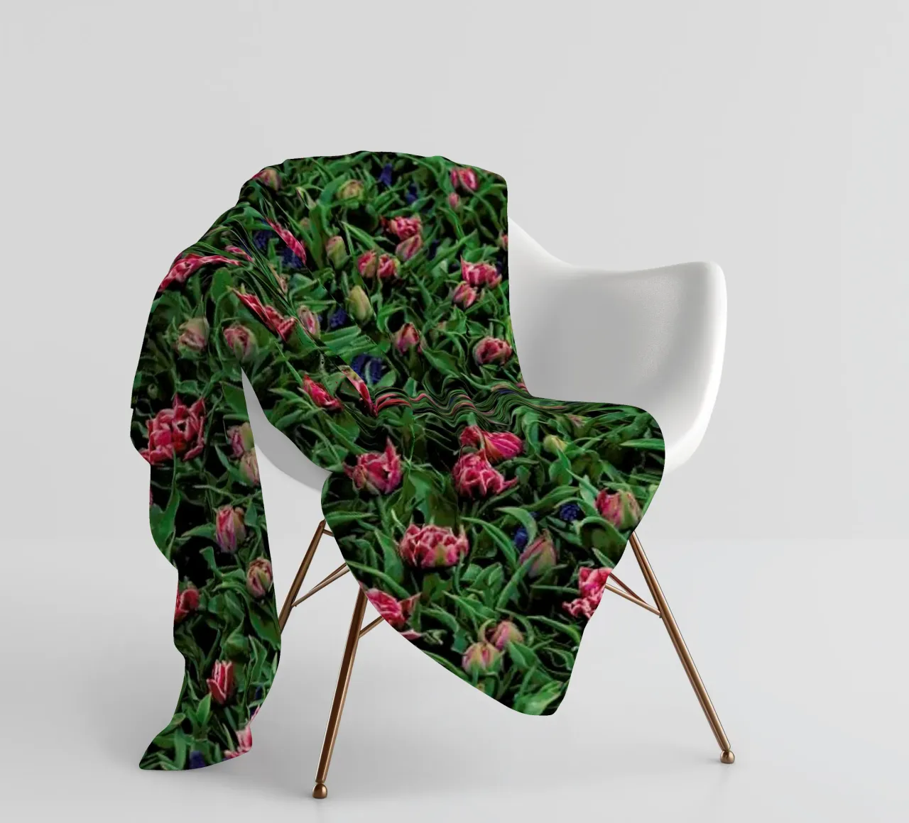 Tulip Field Pink coperta in pile da Curious Collections by Marielle Leenders