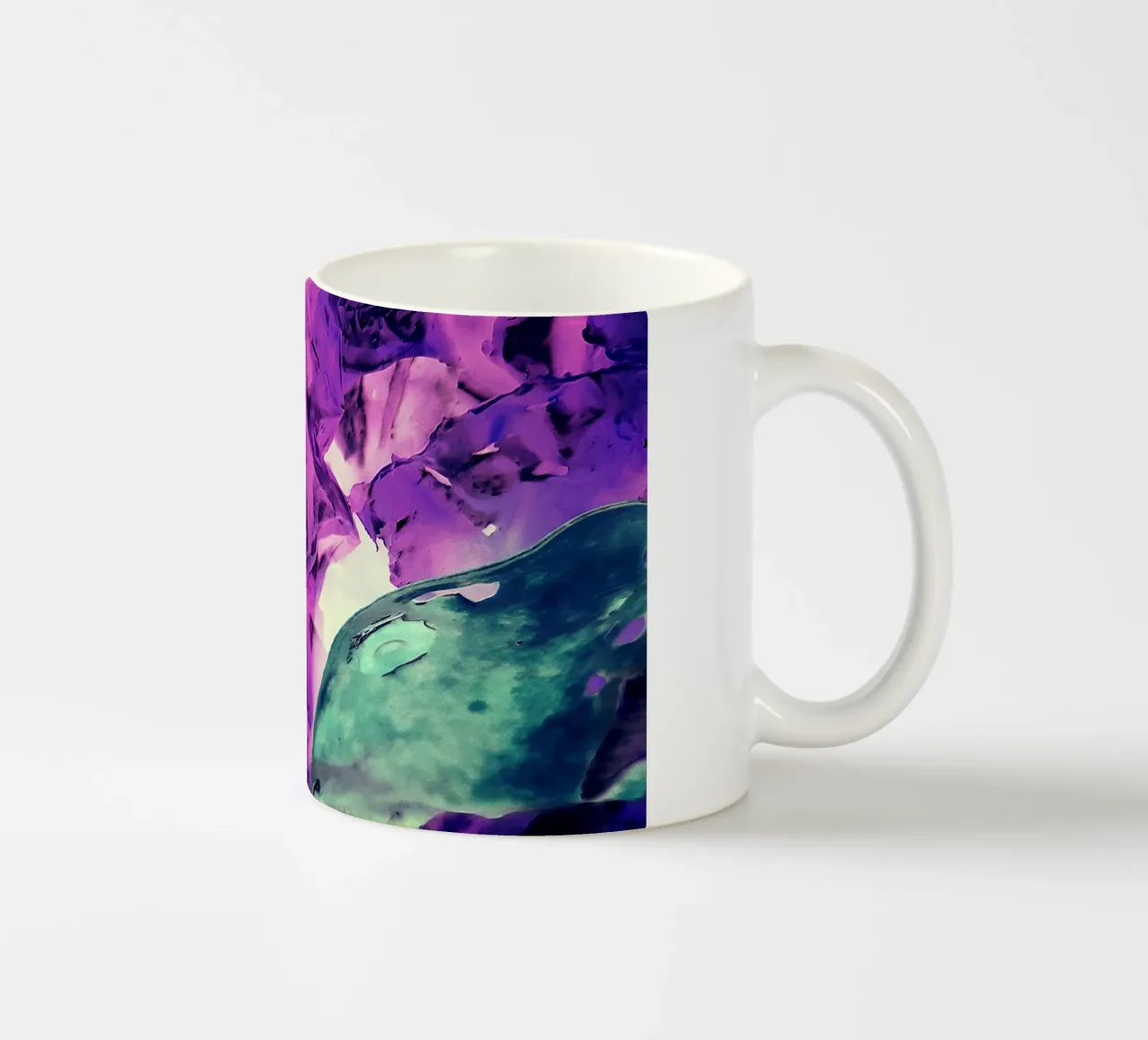 Verde e viola tazza in ceramica da Massimo Frascogna