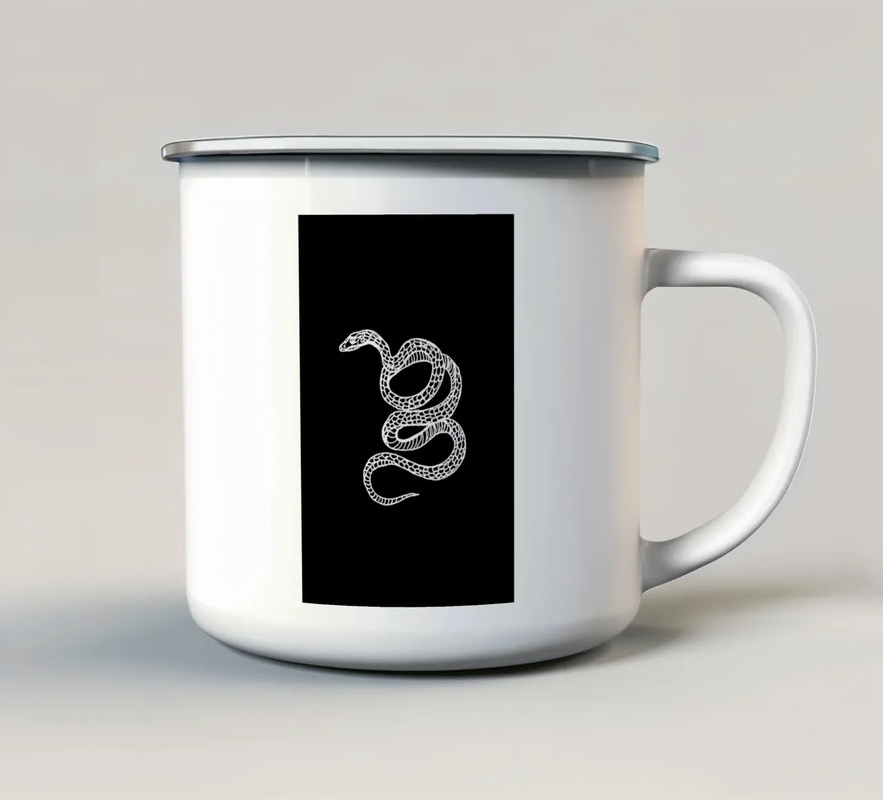Snake Black tazza in smalto da Daniela Roessler