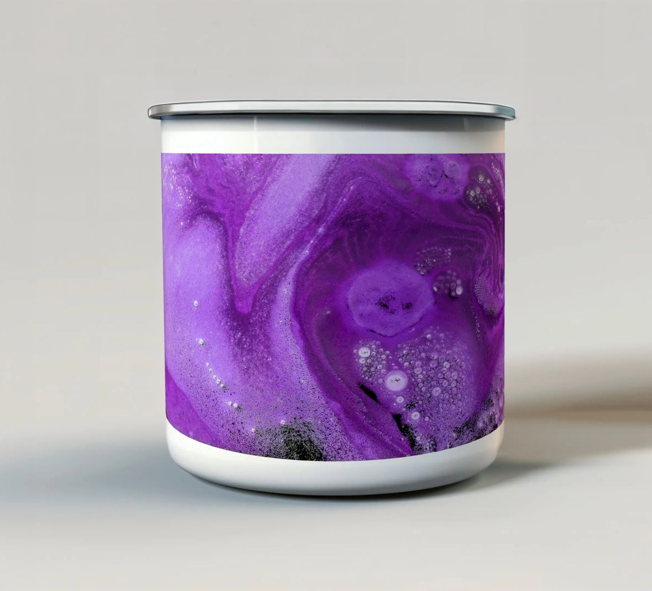 Viola tazza in smalto da Massimo Frascogna
