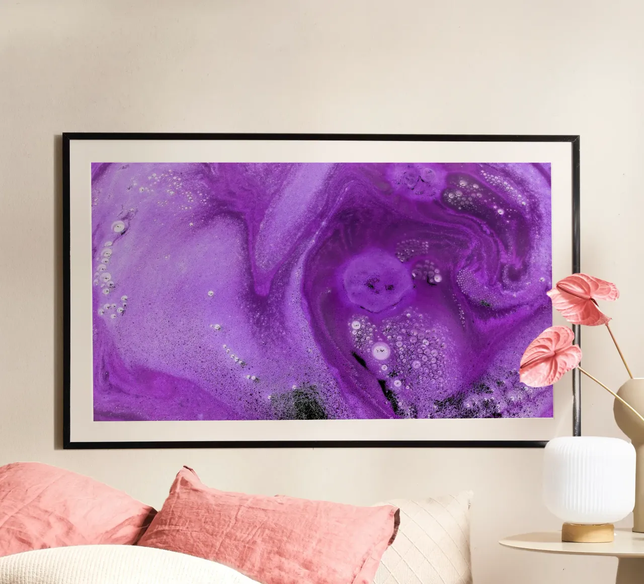 Viola poster con telaio in legno da Massimo Frascogna