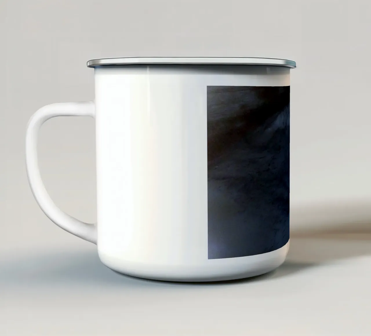 Il ragno bianco tazza in smalto da Massimo Frascogna