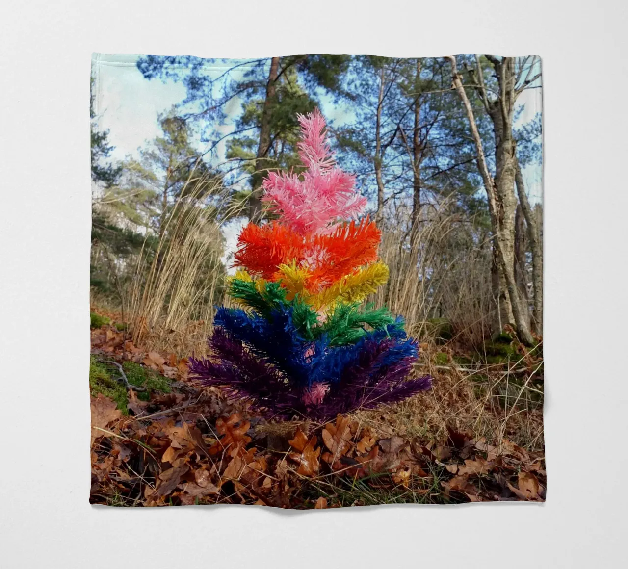 Albero di Raimbow coperta in pile da Massimo Frascogna