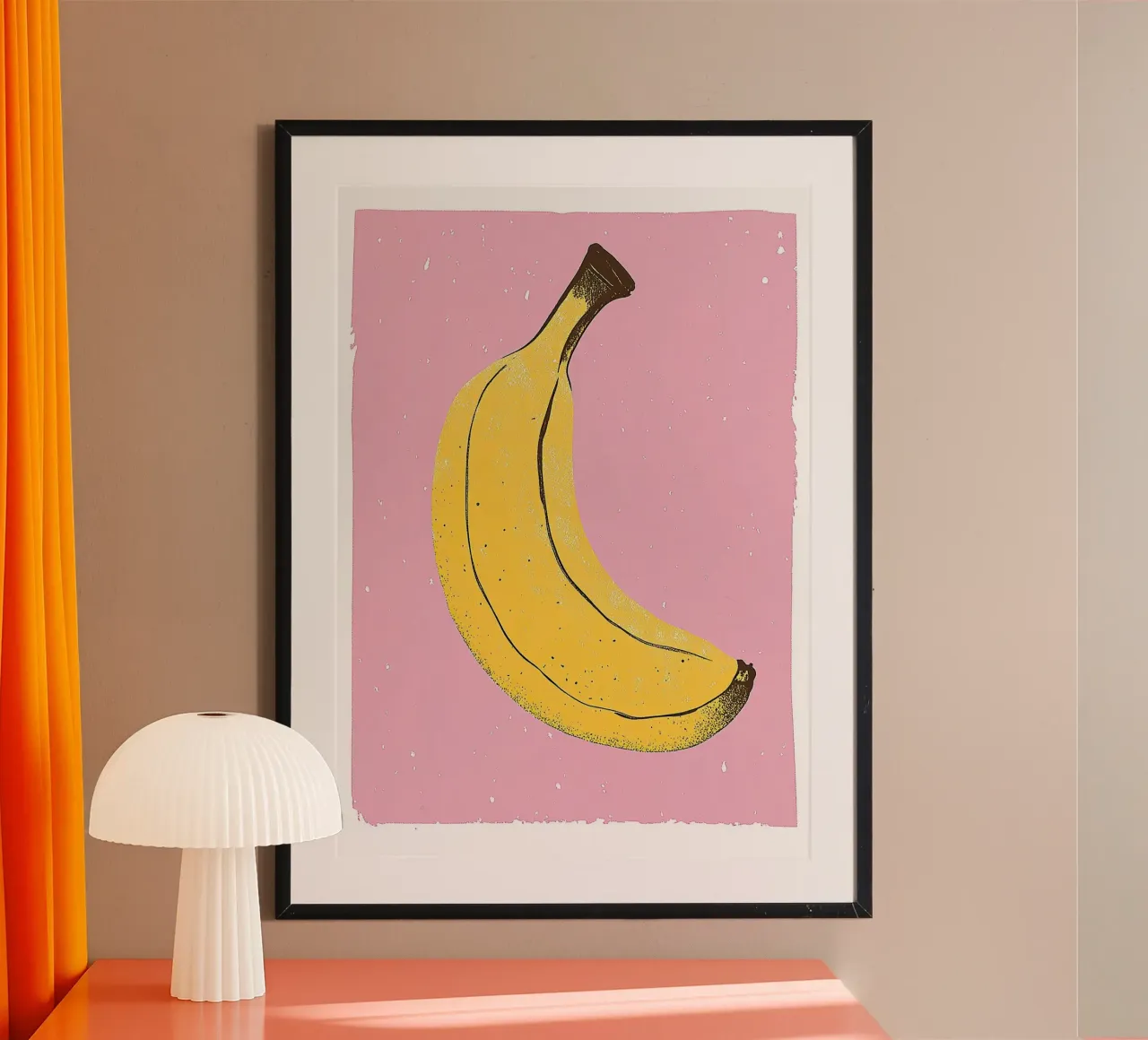 Banana Risograph Rosa Pop Art Illustrazione Minimalista poster con telaio in legno da Nikis Art Studio