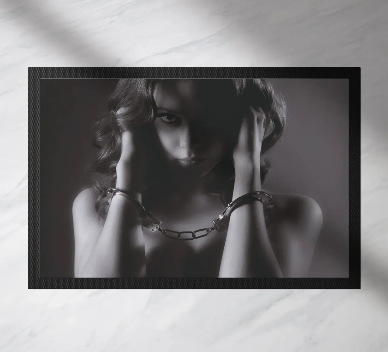 Livvy Cuffed Mono zerbino da Dave Hare Photography
