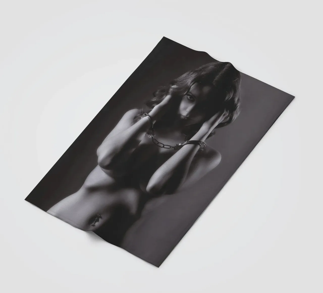 Livvy Cuffed Mono coperta in pile da Dave Hare Photography