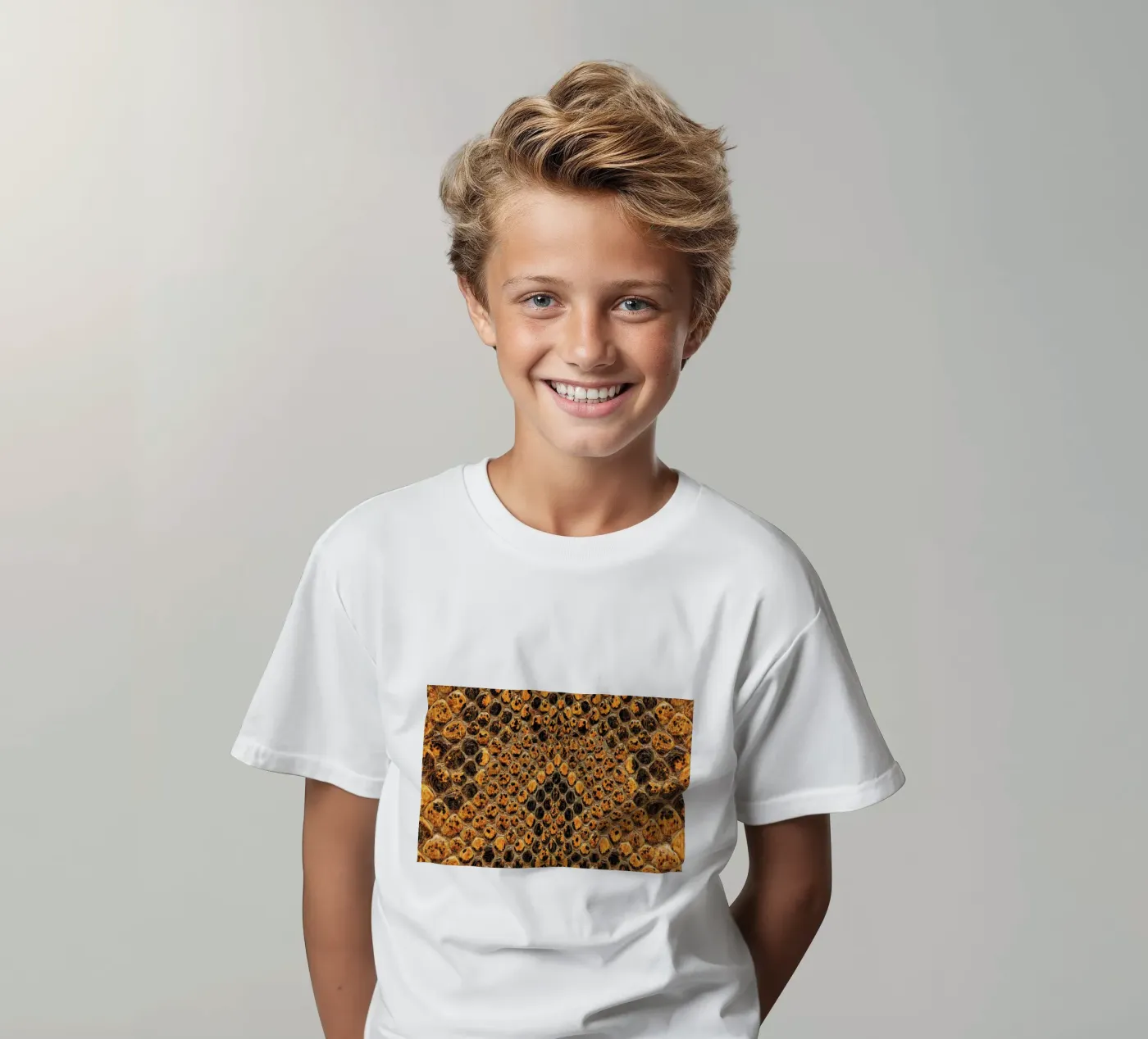 Snake Pattern t-shirt enfant de Curious Collections by Marielle Leenders