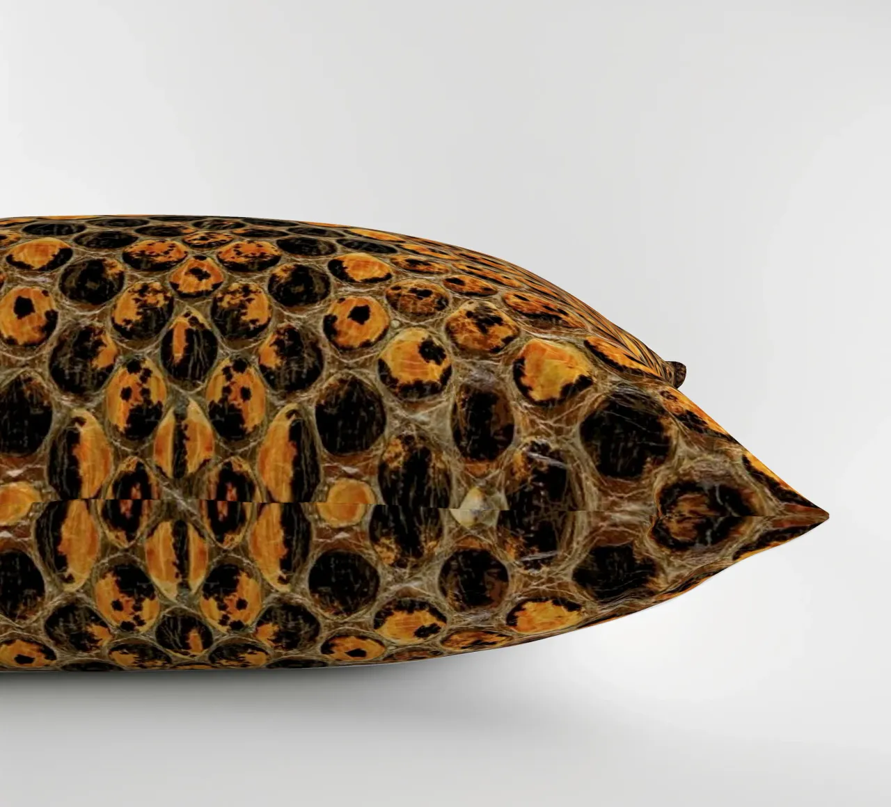 Snake Pattern Kissen von Curious Collections by Marielle Leenders