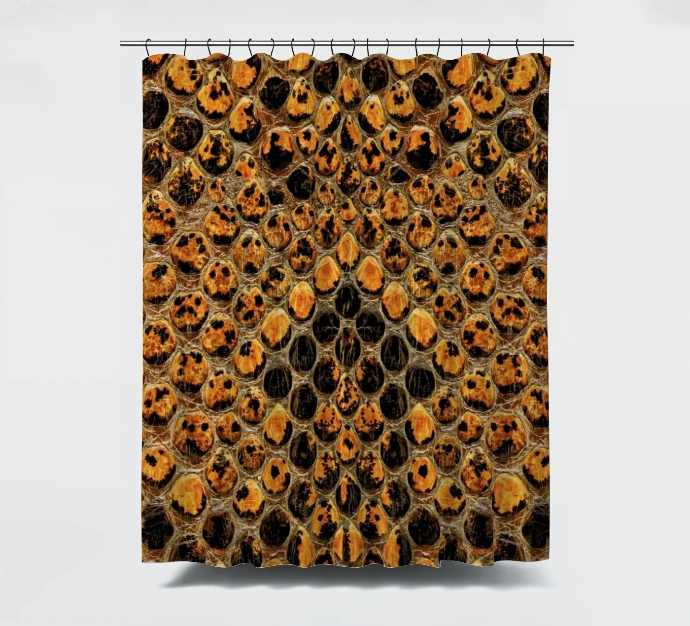 Snake Pattern douchegordijn van Curious Collections by Marielle Leenders