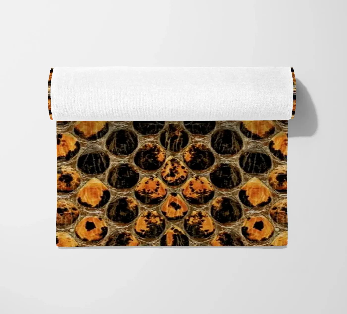 Snake Pattern strandhanddoek van Curious Collections by Marielle Leenders