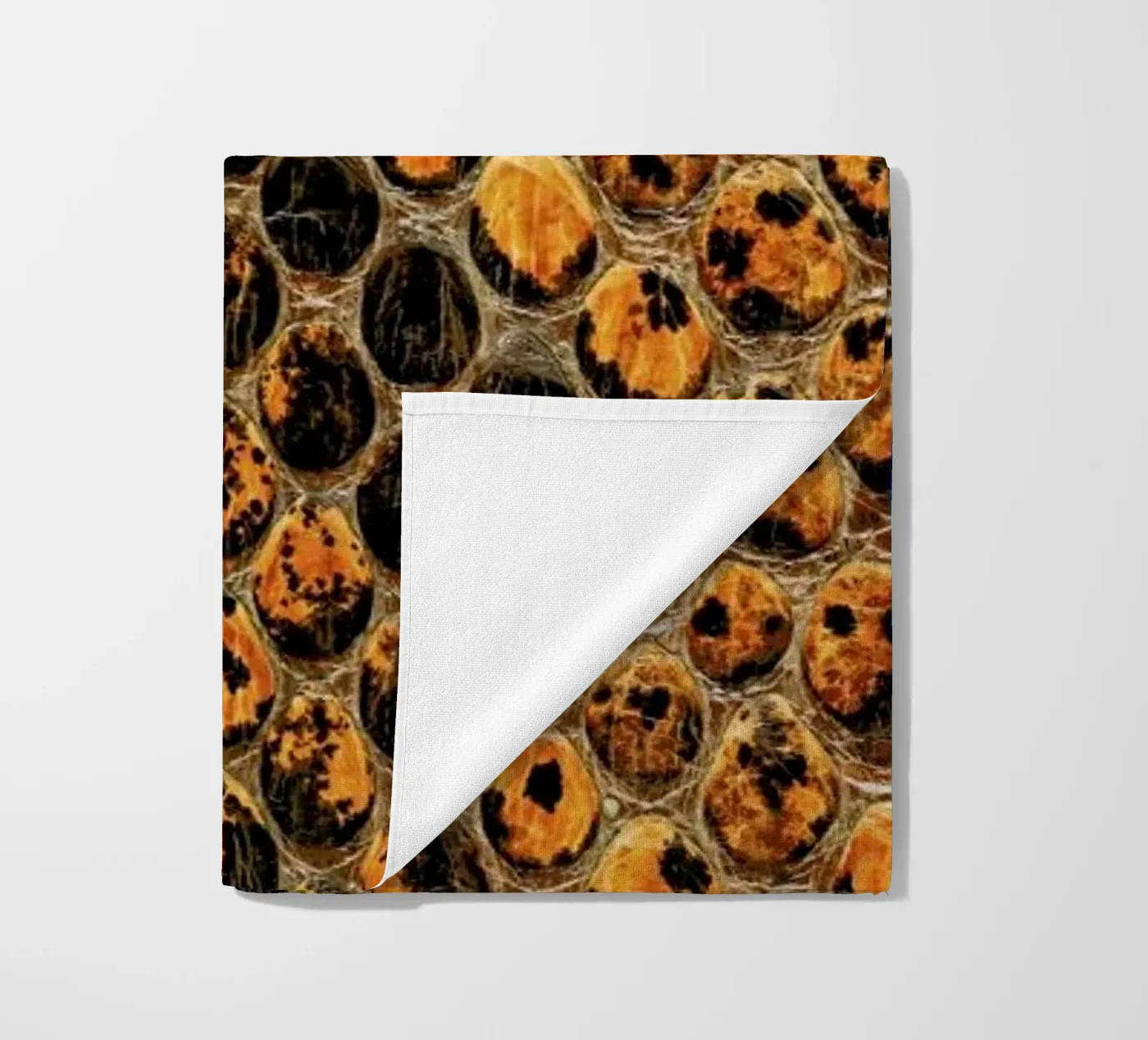 Snake Pattern strandhanddoek van Curious Collections by Marielle Leenders