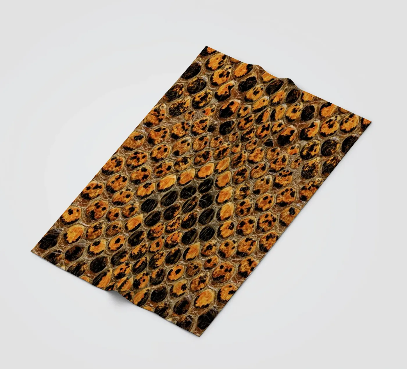 Snake Pattern coperta in pile da Curious Collections by Marielle Leenders