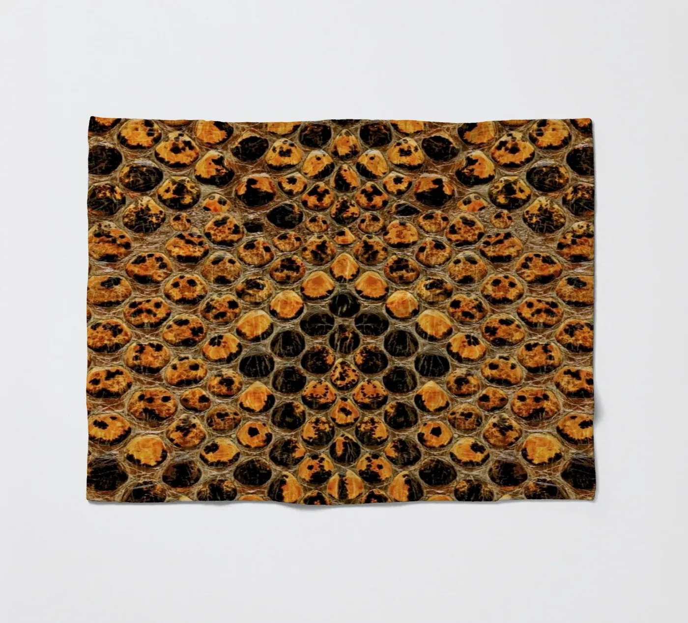 Snake Pattern coperta in pile da Curious Collections by Marielle Leenders