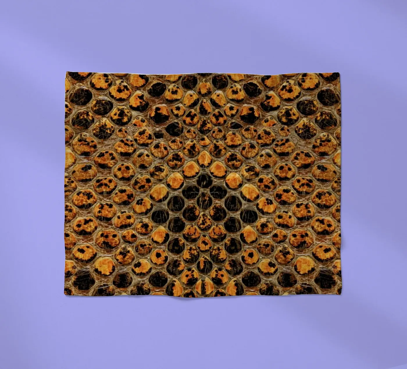 Snake Pattern Fleecedecke von Curious Collections by Marielle Leenders