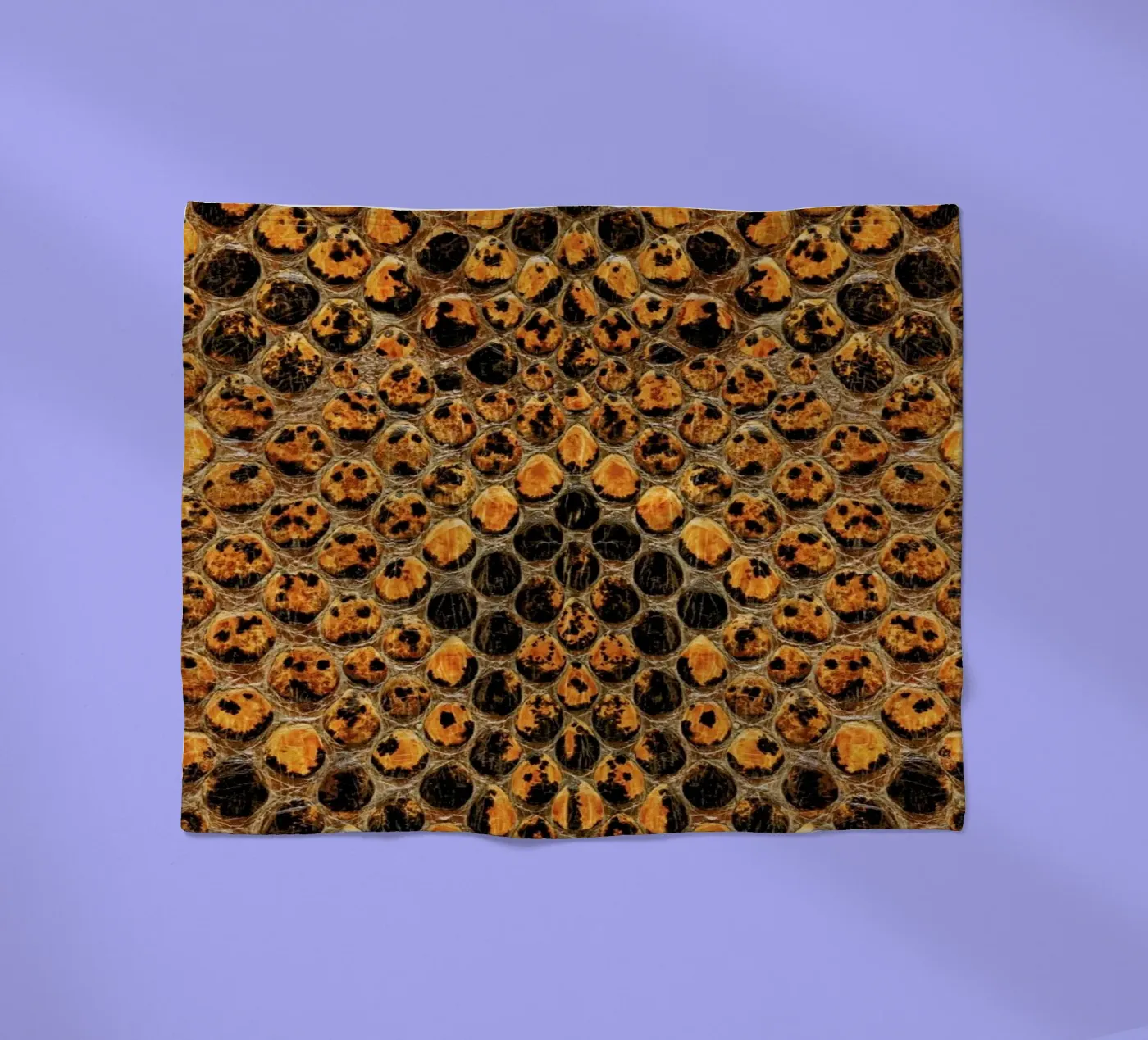 Snake Pattern coperta in pile da Curious Collections by Marielle Leenders